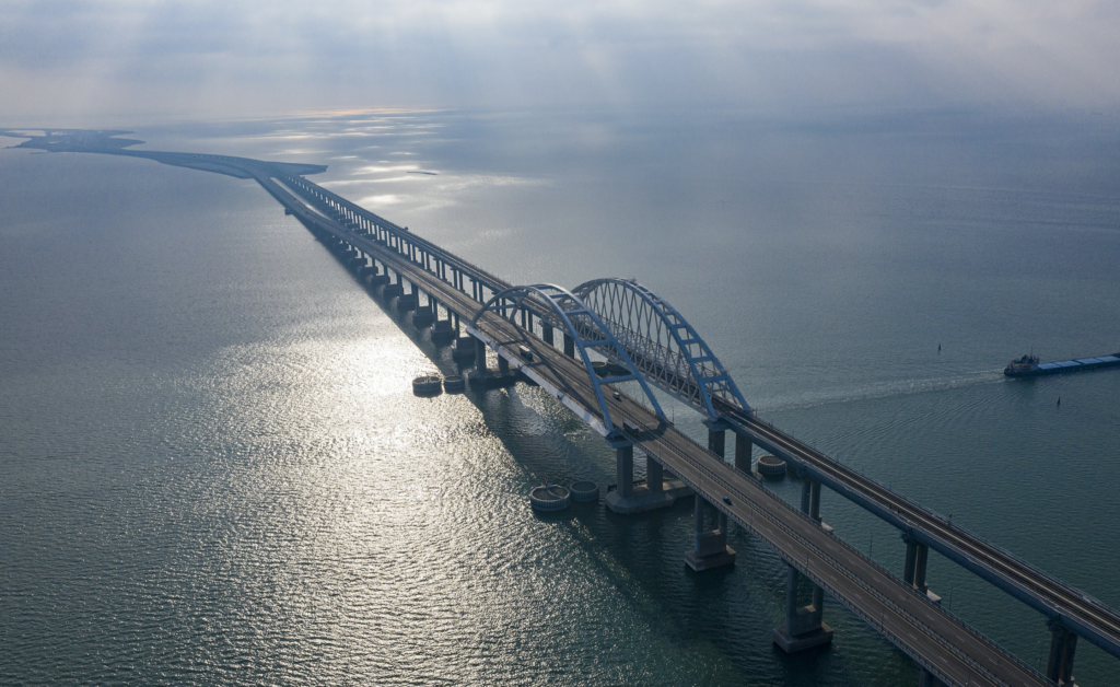 Пробка на Крымском мосту: обновление информации