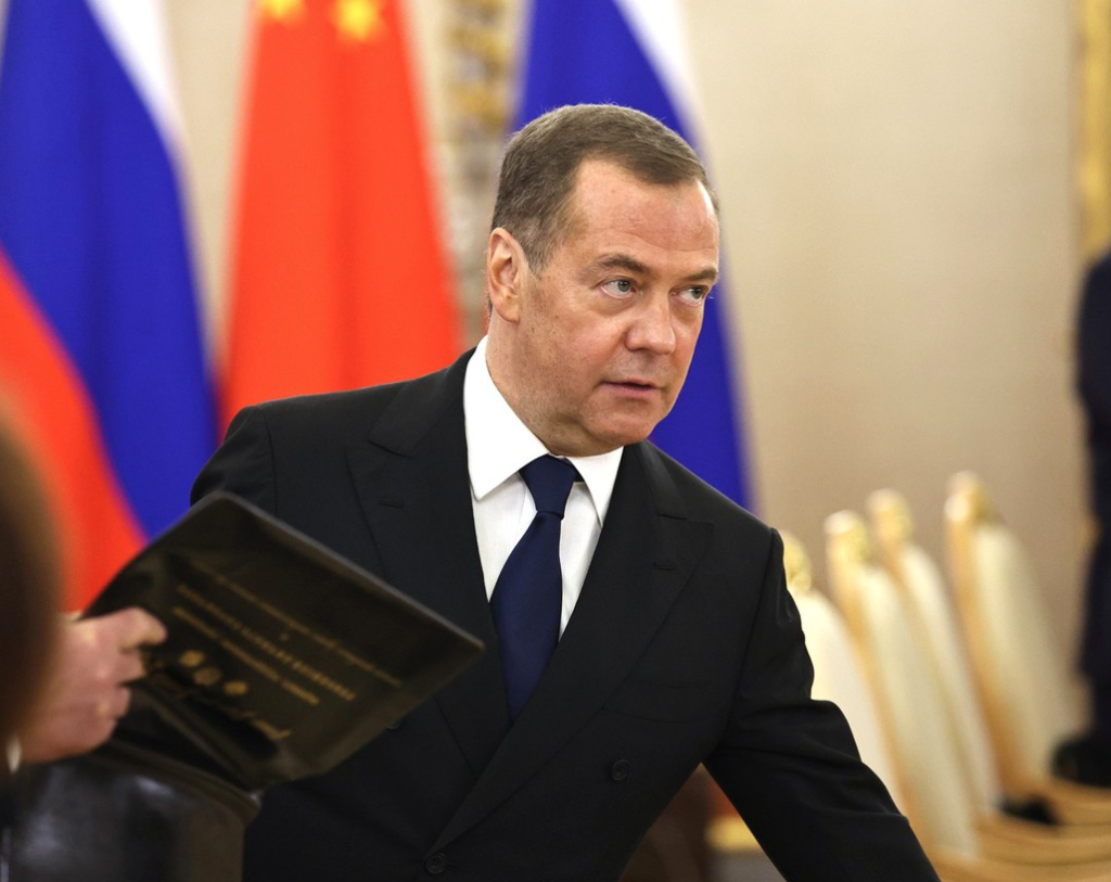 Телеграм Медведева: 14 августа