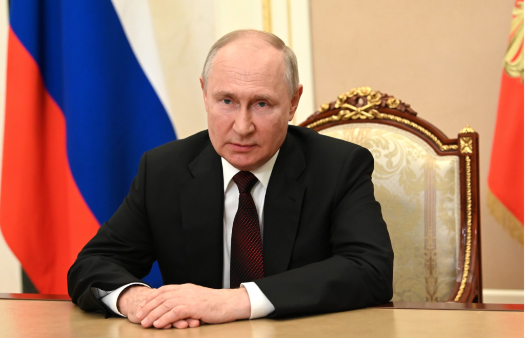 Владимир Путин выразил соболезнования в связи с трагедией в Махачкале