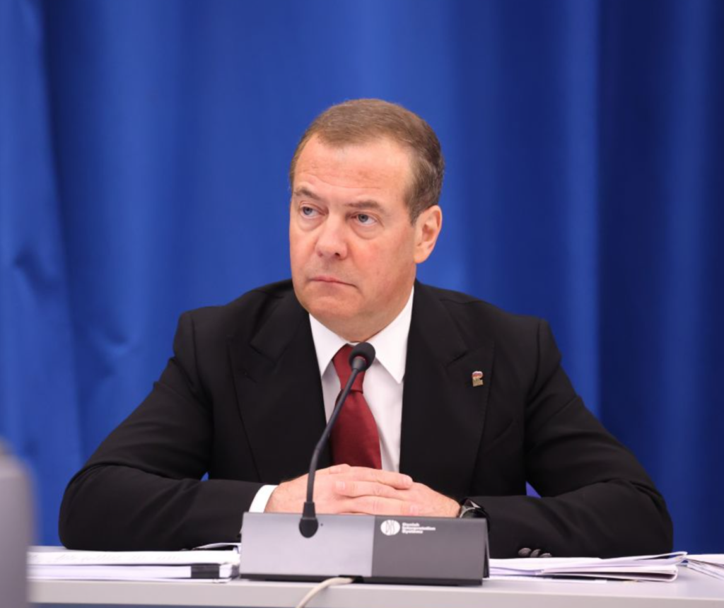 Телеграм Медведева: 8 декабря